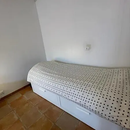 Maison De : Bord De *