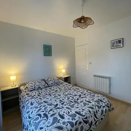 Maison De : Bord De *